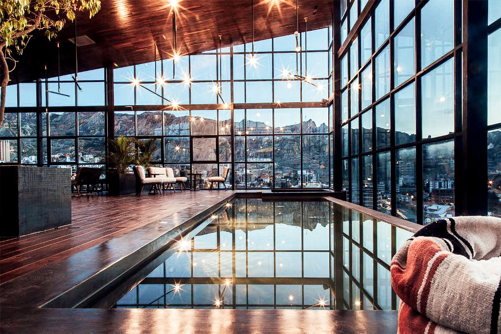 Atix Hotel
